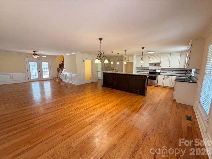 134 Springway Drive, Kannapolis, NC 28081.  MLS# CAR4378292, YatesRealty ID 18888. 