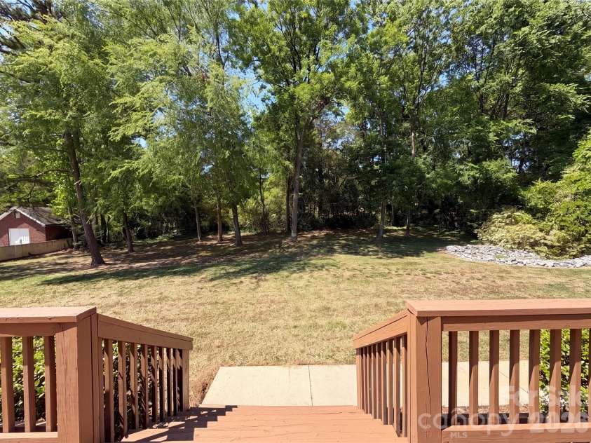 134 Springway Drive, Kannapolis, NC 28081.  MLS# CAR4378292, YatesRealty ID 18888. 