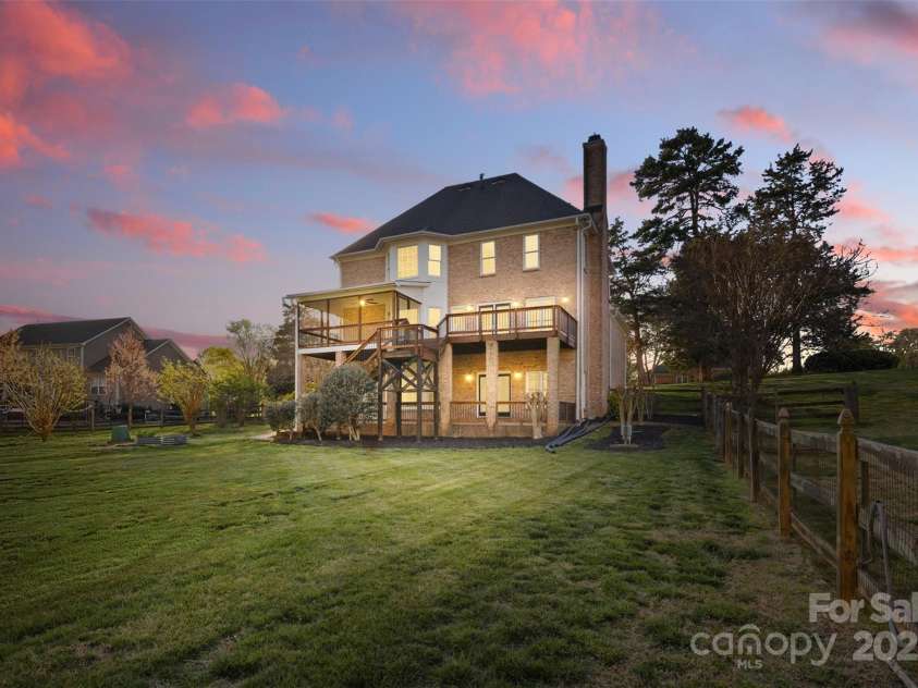 13833 Jonathans Ridge Road, Mint Hill, NC 28227.  MLS# CAR4240122, YatesRealty ID 18888. 