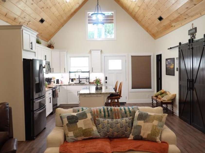 79 Abbey View Road, Bryson City, NC 28713.  MLS# CAR4301815, YatesRealty ID 1889. 