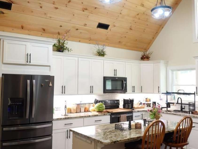 79 Abbey View Road, Bryson City, NC 28713.  MLS# CAR4301815, YatesRealty ID 1889. 