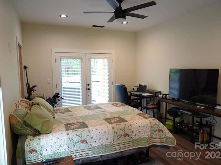 79 Abbey View Road, Bryson City, NC 28713.  MLS# CAR4301815, YatesRealty ID 1889. 