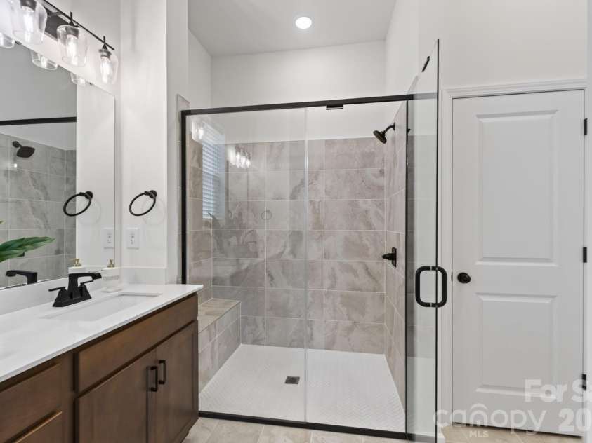 1338 Encore Lane, Waxhaw, NC 28173.  MLS# CAR4395212, YatesRealty ID 18890. Primary Bathroom