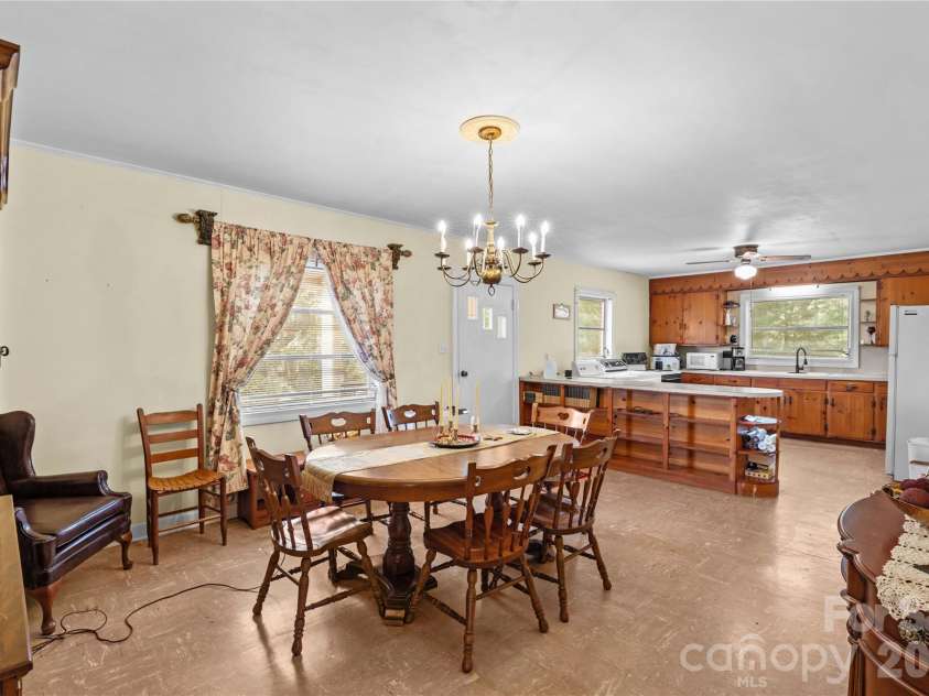 151 Bent Twig Drive, Statesville, NC 28677.  MLS# CAR4369166, YatesRealty ID 18891. 