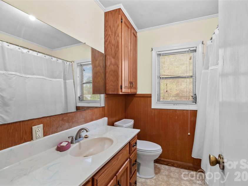151 Bent Twig Drive, Statesville, NC 28677.  MLS# CAR4369166, YatesRealty ID 18891. 