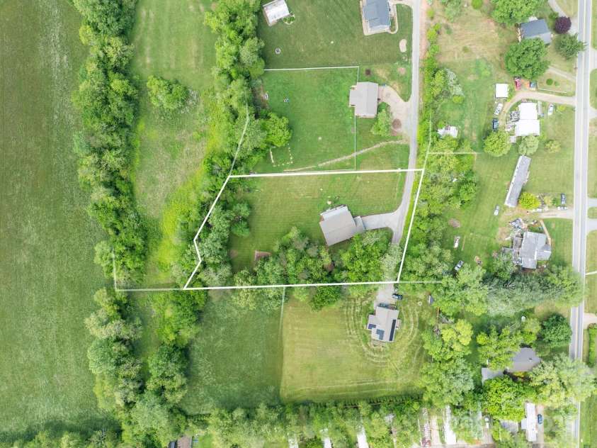 123 Dapple Road, Candler, NC 28715.  MLS# CAR4257282, YatesRealty ID 18892. Aerial view