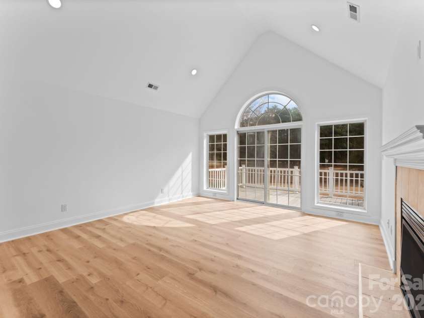14340 Kendalton Meadow Drive, Mint Hill, NC 28227.  MLS# CAR4343140, YatesRealty ID 18892. 