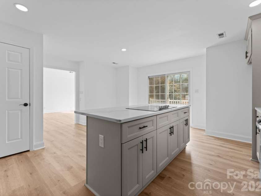 14340 Kendalton Meadow Drive, Mint Hill, NC 28227.  MLS# CAR4343140, YatesRealty ID 18892. 