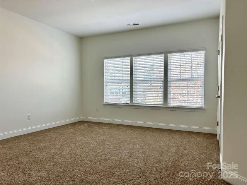 1019 Dunhill Lane, Waxhaw, NC 28173.  MLS# CAR4226666, YatesRealty ID 18893. 