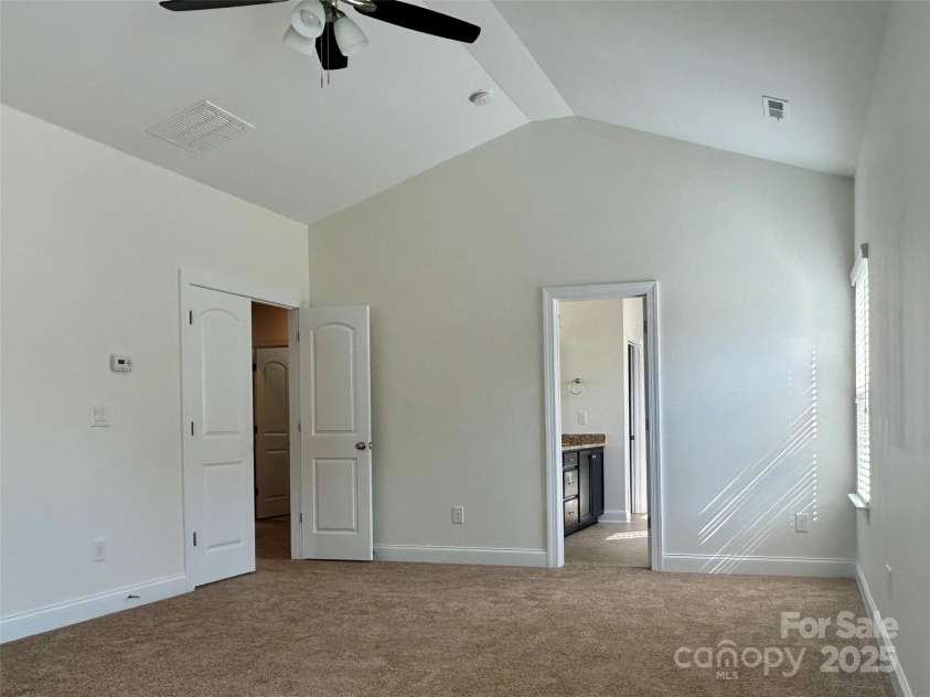 1019 Dunhill Lane, Waxhaw, NC 28173.  MLS# CAR4226666, YatesRealty ID 18893. 