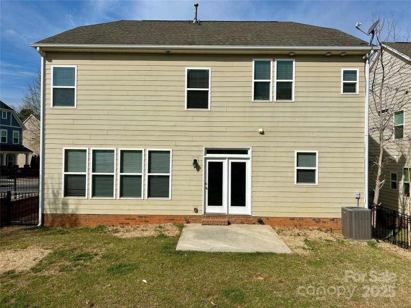 1019 Dunhill Lane, Waxhaw, NC 28173.  MLS# CAR4226666, YatesRealty ID 18893. 