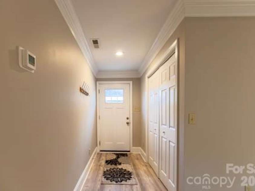 138 Pacific Drive, Statesville, NC 28677.  MLS# CAR4346044, YatesRealty ID 18893. 