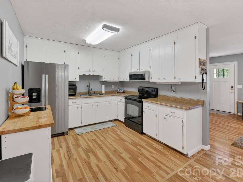 1704 Williams Circle, Lancaster, SC 29720.  MLS# CAR4371942, YatesRealty ID 18894. 