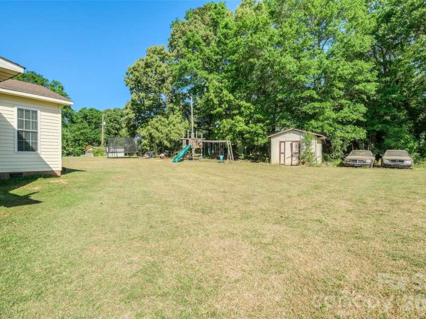 1704 Williams Circle, Lancaster, SC 29720.  MLS# CAR4371942, YatesRealty ID 18894. 