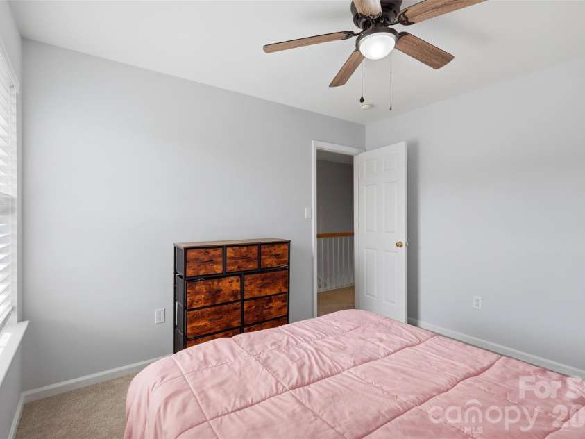 7130 Gallatin Lane, Charlotte, NC 28213.  MLS# CAR4369797, YatesRealty ID 18896. 