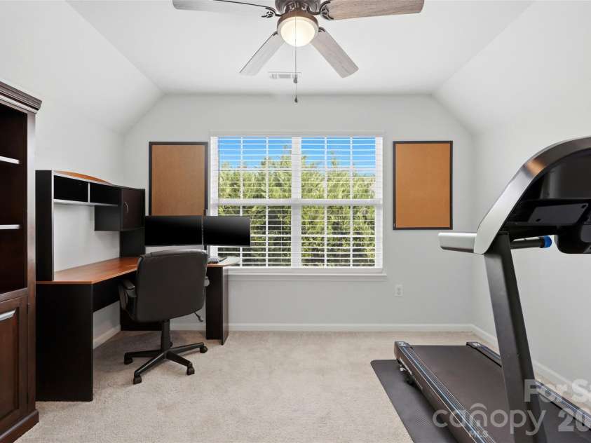 7130 Gallatin Lane, Charlotte, NC 28213.  MLS# CAR4369797, YatesRealty ID 18896. Bonus room