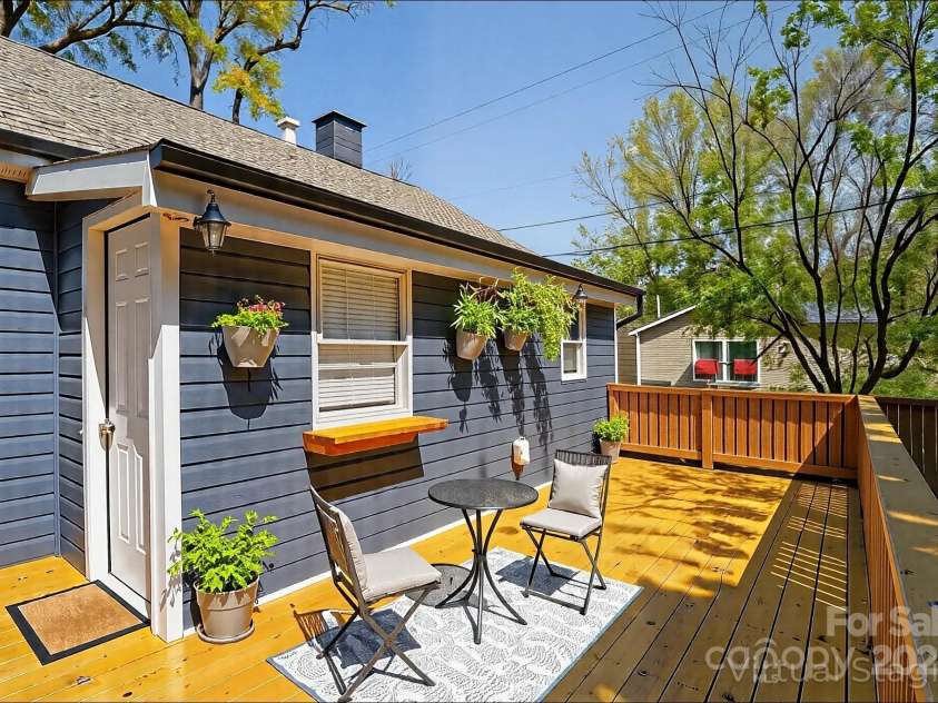 4429 Major Street, Charlotte, NC 28208.  MLS# CAR4243090, YatesRealty ID 18897. Deck virtually staged