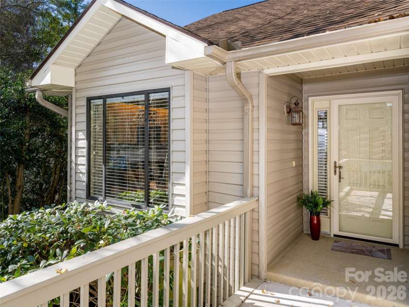 50 Park Avenue, Asheville, NC 28803.  MLS# CAR4351911, YatesRealty ID 18897. 