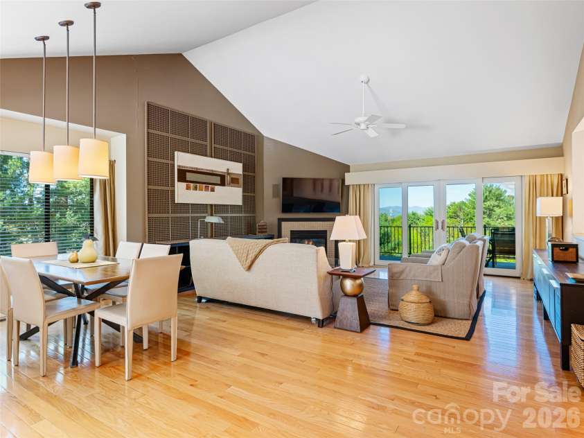 50 Park Avenue, Asheville, NC 28803.  MLS# CAR4351911, YatesRealty ID 18897. 