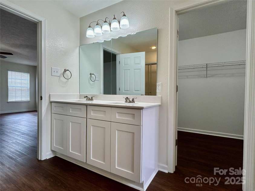 12713 Frank Wiley Lane, Charlotte, NC 28278.  MLS# CAR4250823, YatesRealty ID 18898. 