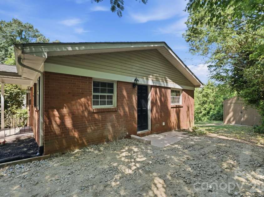 153 American Avenue, Concord, NC 28025.  MLS# CAR4373583, YatesRealty ID 18898. 