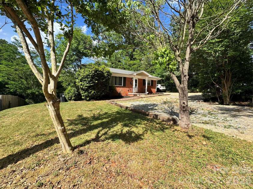 153 American Avenue, Concord, NC 28025.  MLS# CAR4373583, YatesRealty ID 18898. 