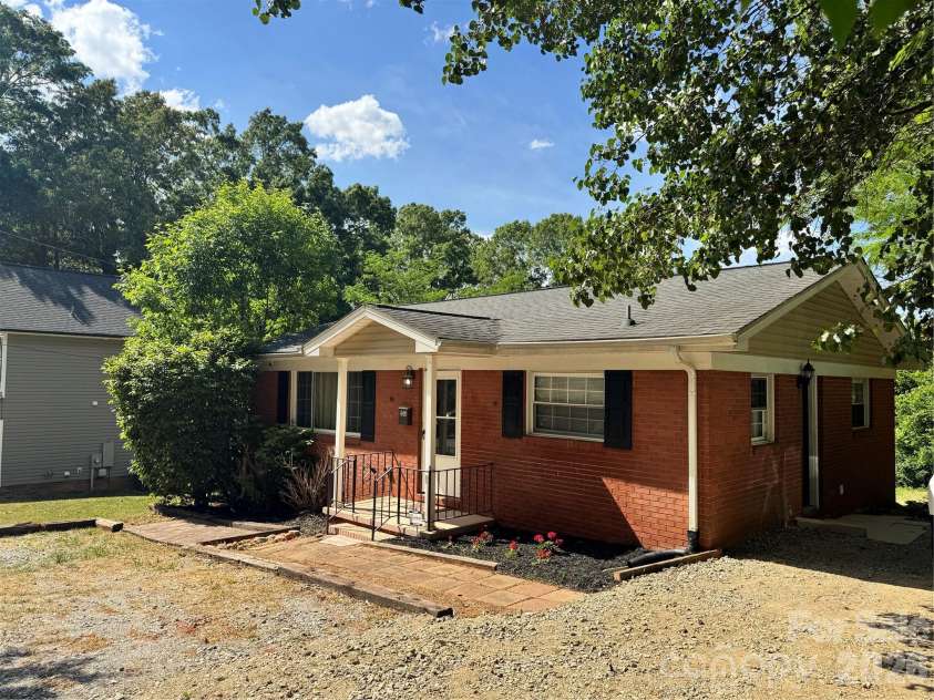 153 American Avenue, Concord, NC 28025.  MLS# CAR4373583, YatesRealty ID 18898. 