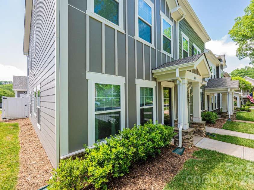1809 Edgewater Drive, Conover, NC 28613.  MLS# CAR4378446, YatesRealty ID 18899. 