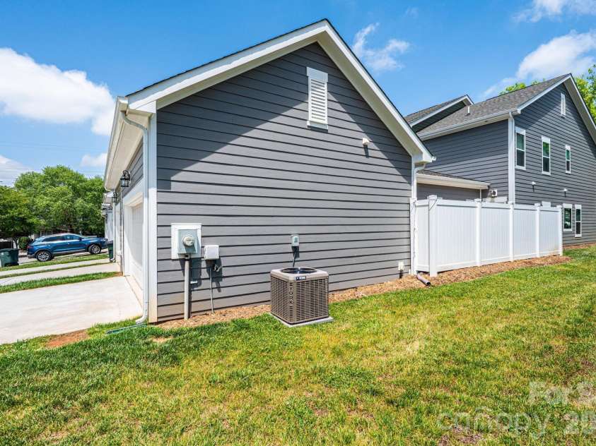 1809 Edgewater Drive, Conover, NC 28613.  MLS# CAR4378446, YatesRealty ID 18899. 