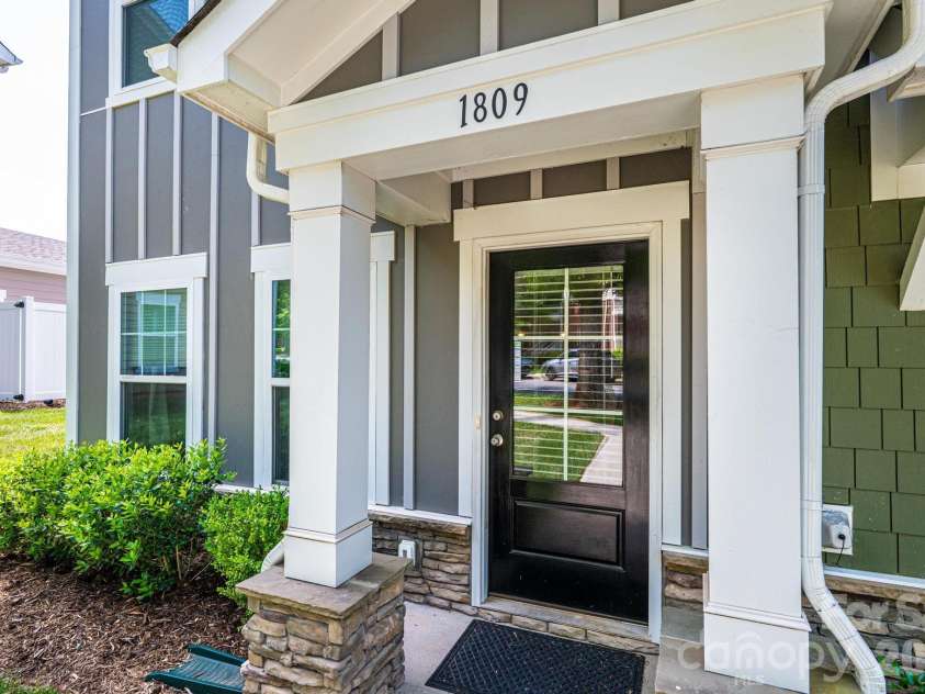 1809 Edgewater Drive, Conover, NC 28613.  MLS# CAR4378446, YatesRealty ID 18899. 