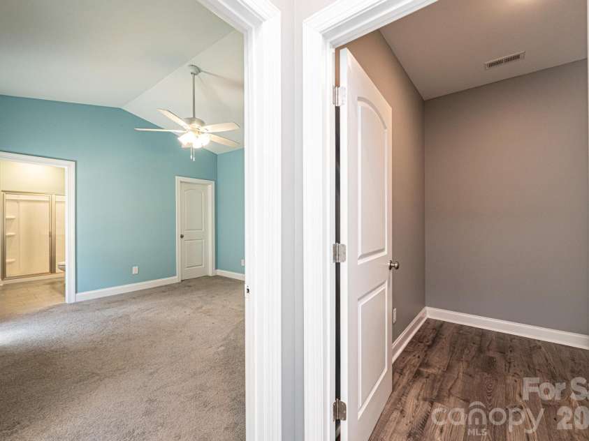 1809 Edgewater Drive, Conover, NC 28613.  MLS# CAR4378446, YatesRealty ID 18899. 