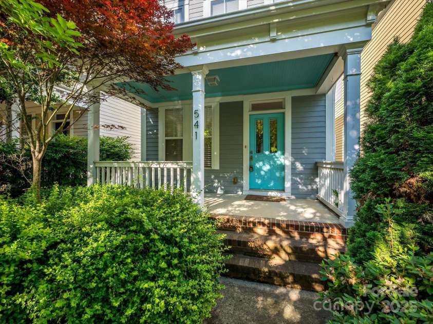 541 Jetton Street, Davidson, NC 28036.  MLS# CAR4253876, YatesRealty ID 18899. 