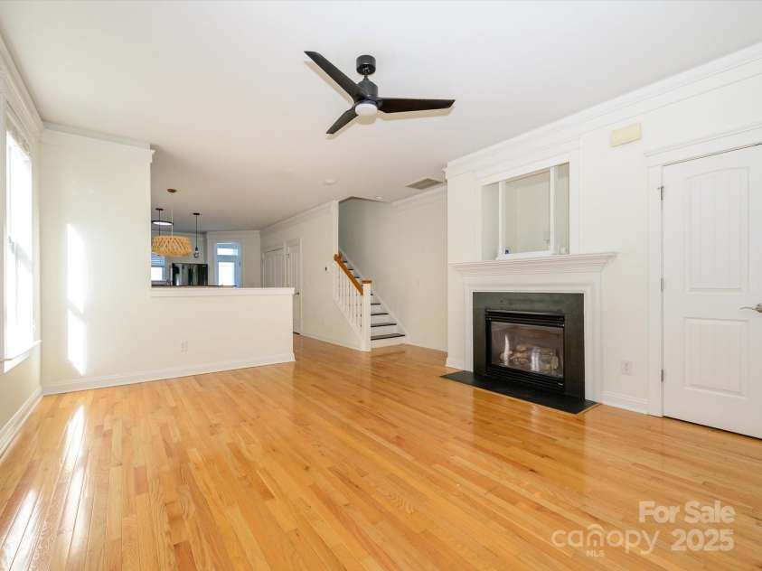 541 Jetton Street, Davidson, NC 28036.  MLS# CAR4253876, YatesRealty ID 18899. 