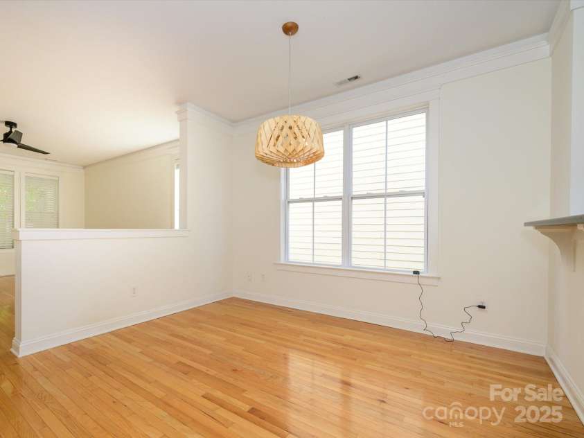 541 Jetton Street, Davidson, NC 28036.  MLS# CAR4253876, YatesRealty ID 18899. 