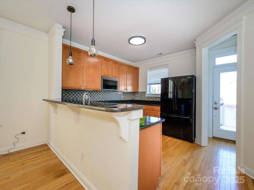 541 Jetton Street, Davidson, NC 28036.  MLS# CAR4253876, YatesRealty ID 18899. 