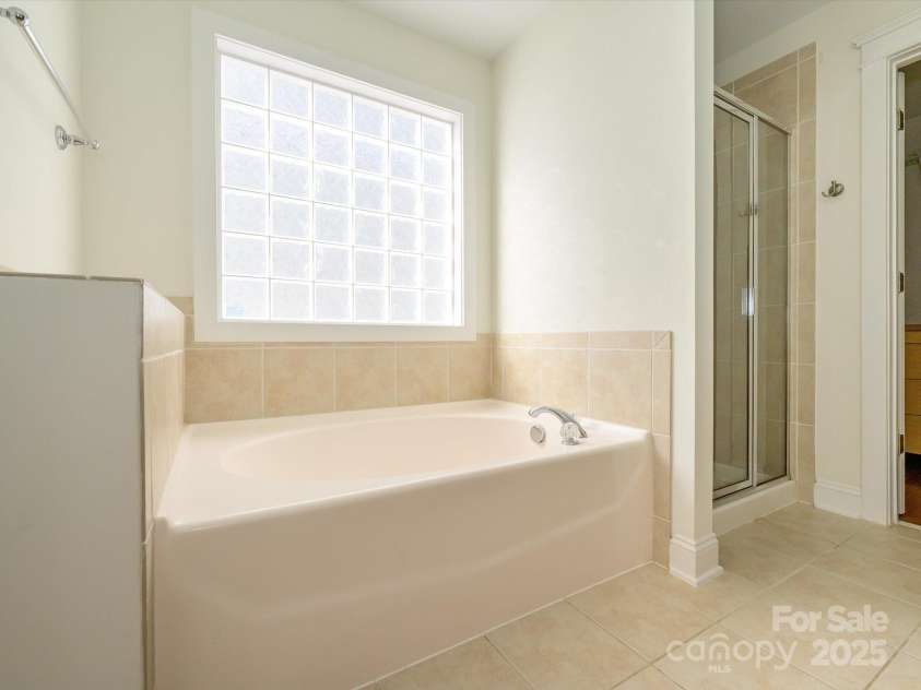 541 Jetton Street, Davidson, NC 28036.  MLS# CAR4253876, YatesRealty ID 18899. 