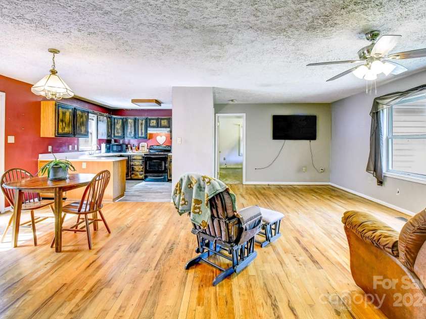 11146 NC 9 Highway, Columbus, NC 28722.  MLS# CAR4179957, YatesRealty ID 189. 