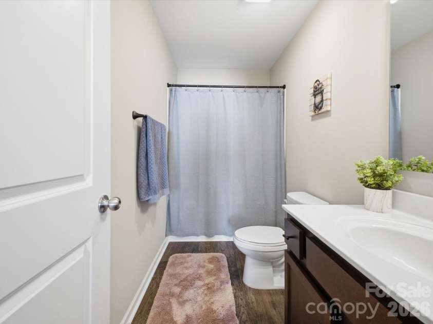 1049 River Haven Avenue, Concord, NC 28025.  MLS# CAR4345937, YatesRealty ID 1890. Upstairs full bathroom