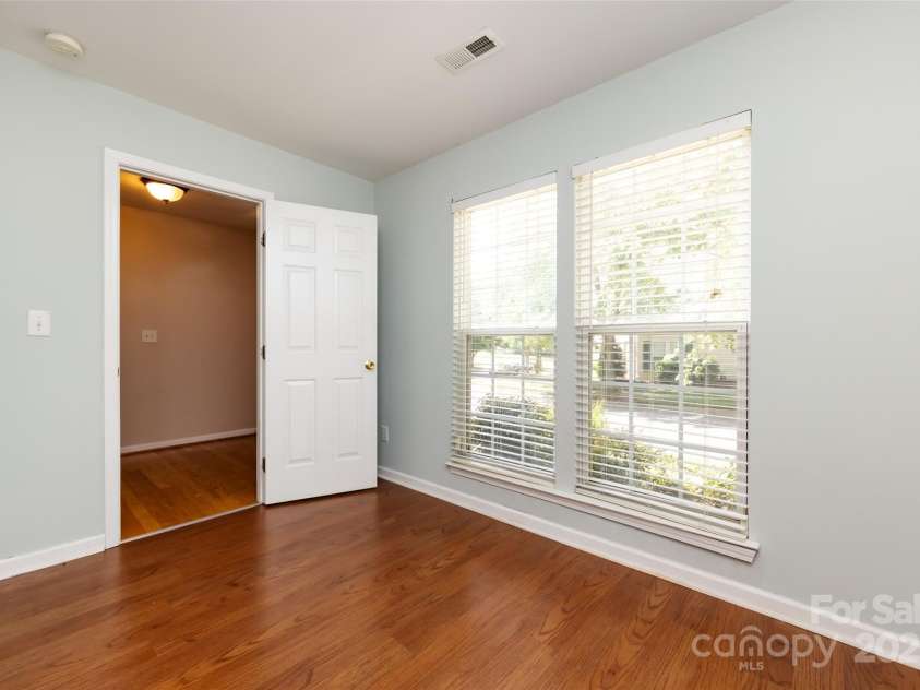 15623 Sir Charles Place, Charlotte, NC 28277.  MLS# CAR4257942, YatesRealty ID 18900. 1st Floor Office/Den