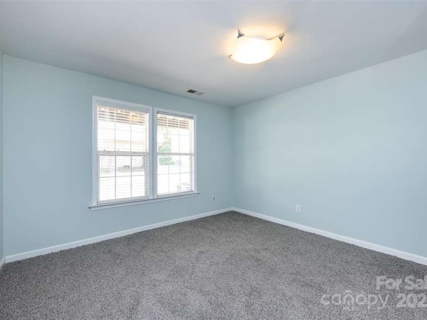 15623 Sir Charles Place, Charlotte, NC 28277.  MLS# CAR4257942, YatesRealty ID 18900. 