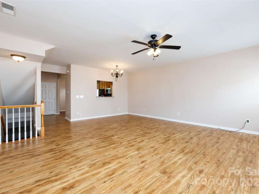 15623 Sir Charles Place, Charlotte, NC 28277.  MLS# CAR4257942, YatesRealty ID 18900. 