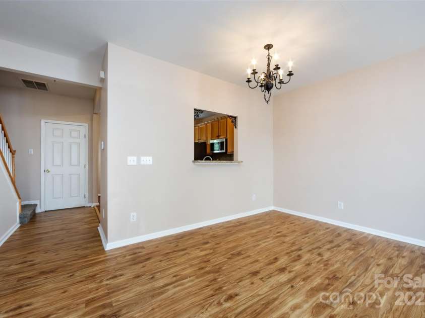 15623 Sir Charles Place, Charlotte, NC 28277.  MLS# CAR4257942, YatesRealty ID 18900. 