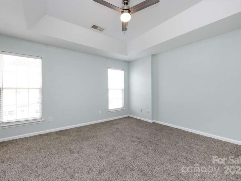 15623 Sir Charles Place, Charlotte, NC 28277.  MLS# CAR4257942, YatesRealty ID 18900. 