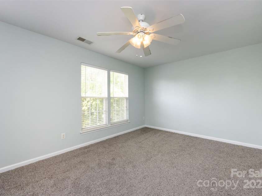 15623 Sir Charles Place, Charlotte, NC 28277.  MLS# CAR4257942, YatesRealty ID 18900. 