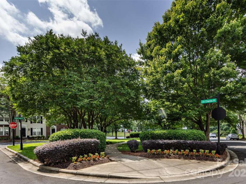 15623 Sir Charles Place, Charlotte, NC 28277.  MLS# CAR4257942, YatesRealty ID 18900. 