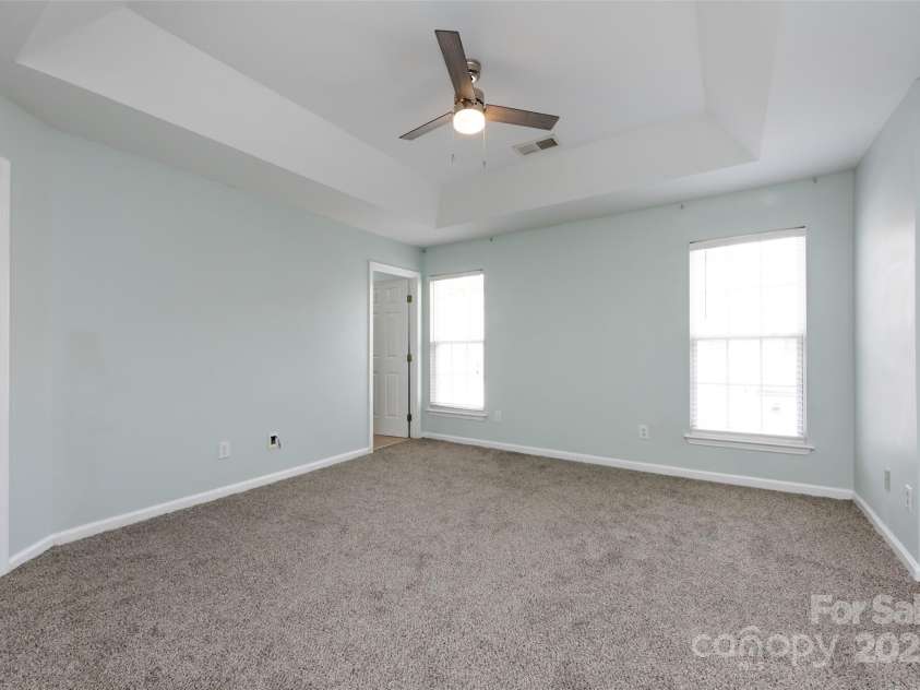 15623 Sir Charles Place, Charlotte, NC 28277.  MLS# CAR4257942, YatesRealty ID 18900. Primary Bedroom