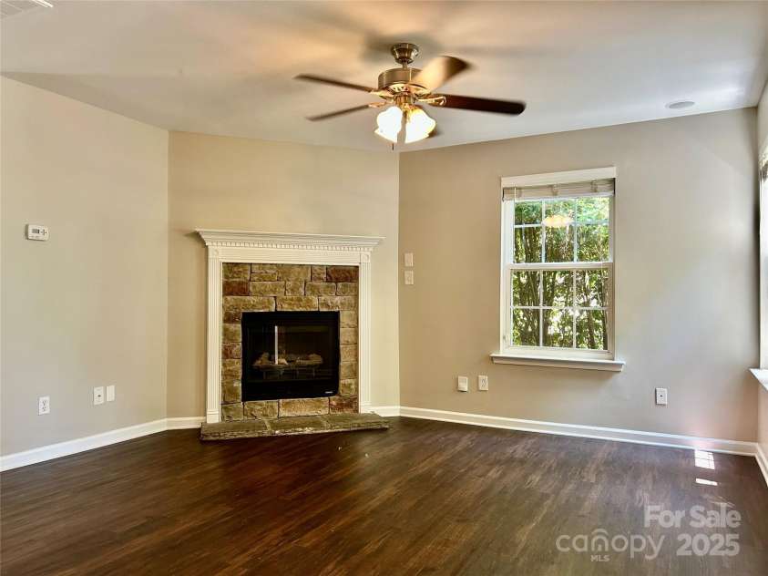 13913 Pinyon Pine Lane, Charlotte, NC 28215.  MLS# CAR4258668, YatesRealty ID 18901. 