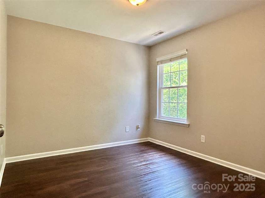 13913 Pinyon Pine Lane, Charlotte, NC 28215.  MLS# CAR4258668, YatesRealty ID 18901. 