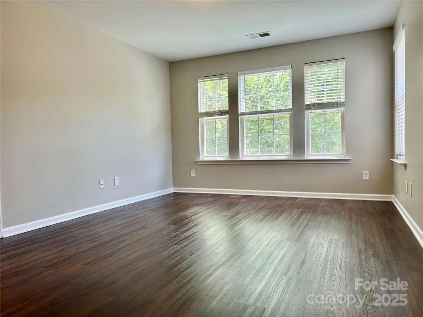 13913 Pinyon Pine Lane, Charlotte, NC 28215.  MLS# CAR4258668, YatesRealty ID 18901. 