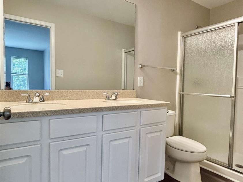 13913 Pinyon Pine Lane, Charlotte, NC 28215.  MLS# CAR4258668, YatesRealty ID 18901. 
